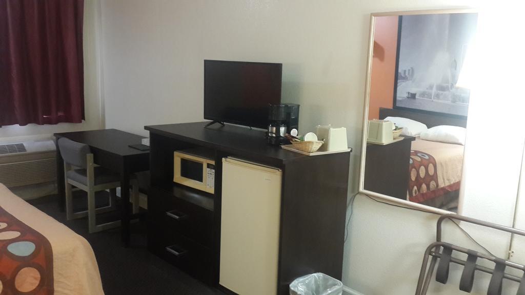 Hotel Super 8 By Wyndham Morris Extérieur photo
